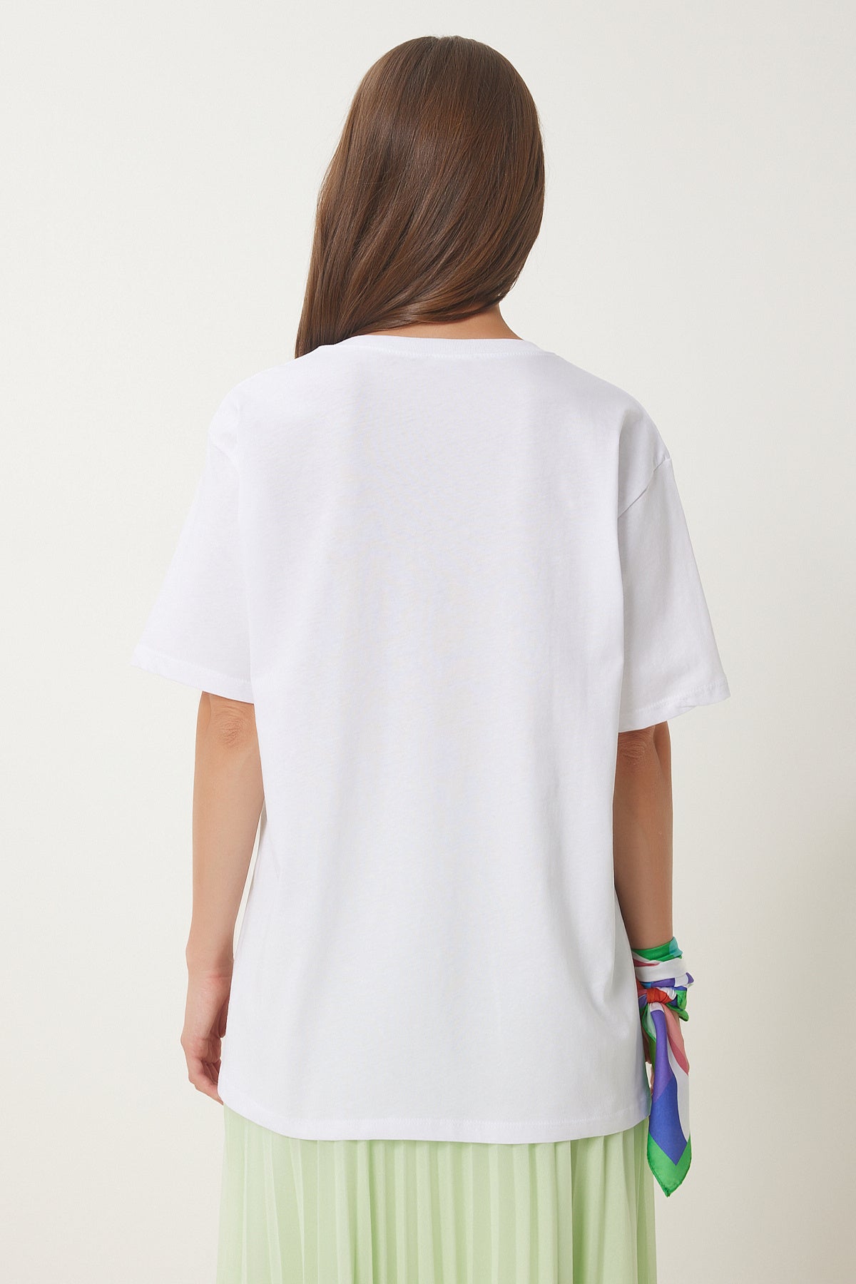 Beyaz Boncuk Detaylı Örme T-Shirt BW00002