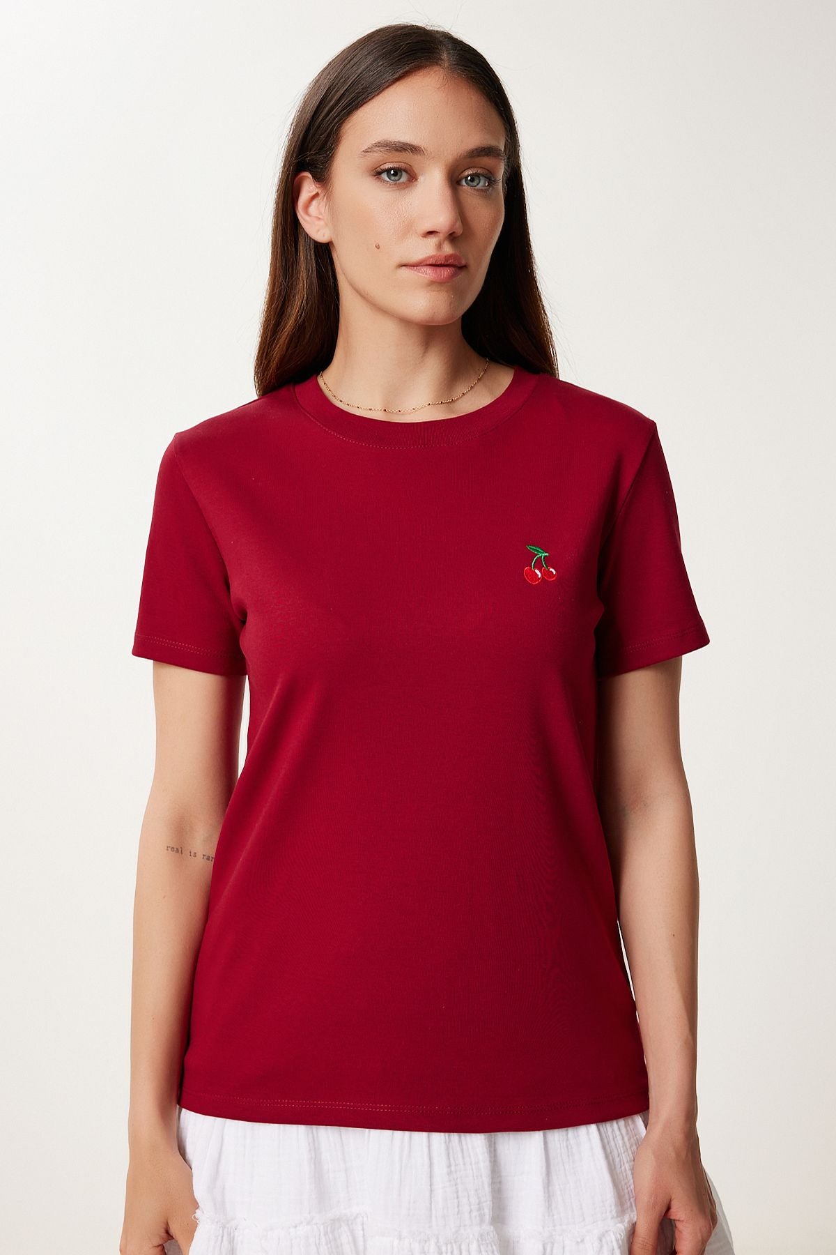 Bordo Kirazlı Nakış İşlemeli İnterlok T-Shirt BF00103