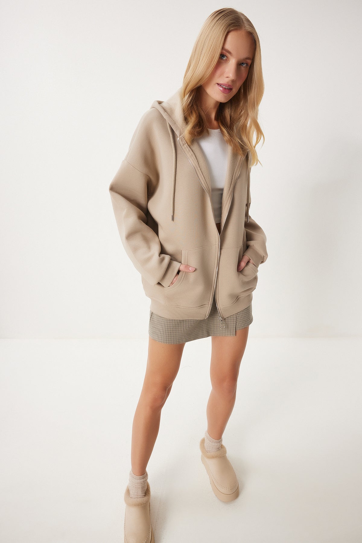 Bej Kapüşonlu Fermuarlı Oversize Sweatshirt UB00124