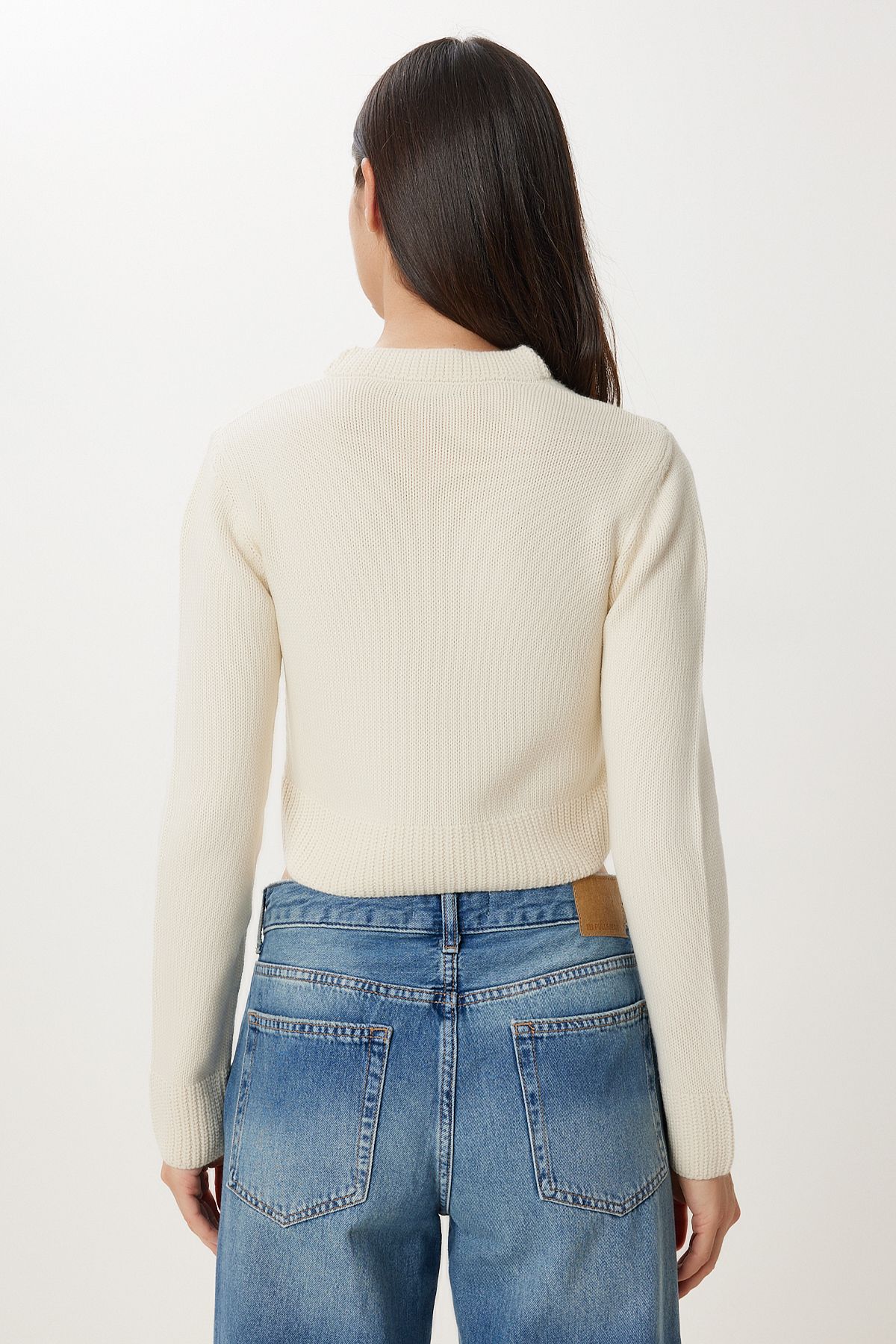 Krem V Yaka Crop Triko Kazak PF00040