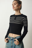 Siyah Krem Düğmeli Yaka Fitilli Crop Triko Bluz NF00077