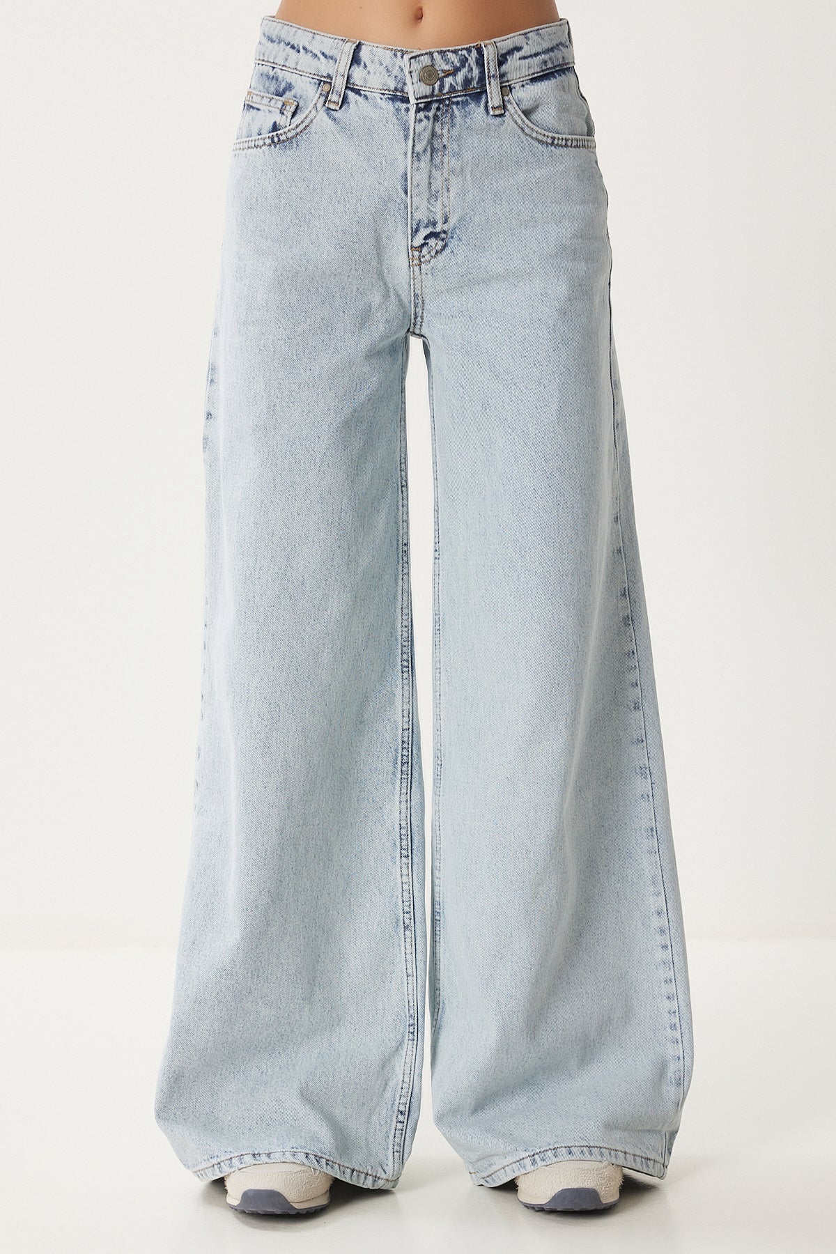 Buz Mavi Orta Bel Geniş Paça Jean FN03413