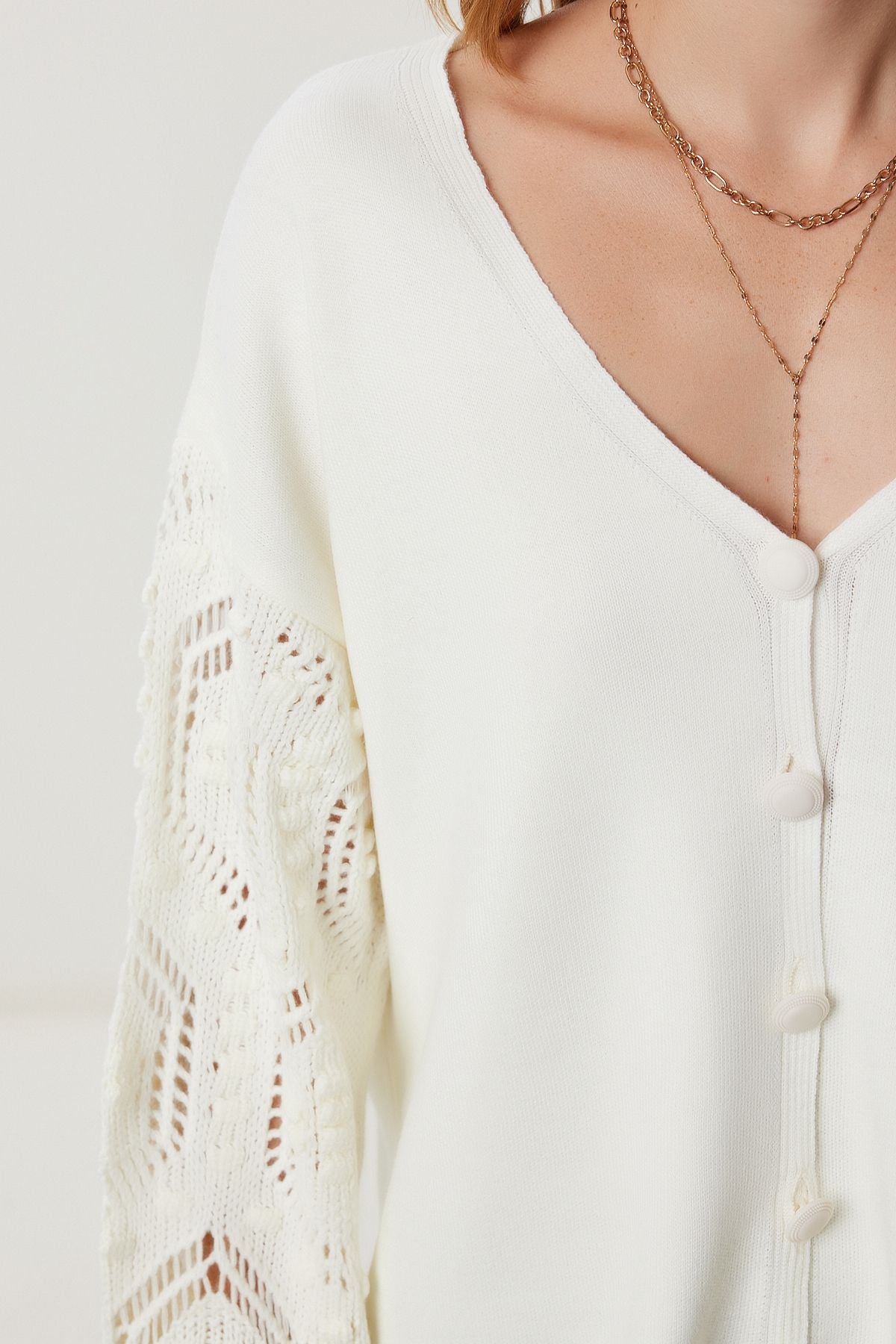 Ekru Düğmeli Ajurlu Oversize Triko Hırka WA00003