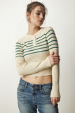 Krem Yeşil Düğmeli Yaka Fitilli Crop Triko Bluz NF00077