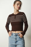 Kahverengi Krem Düğmeli Yaka Fitilli Crop Triko Bluz NF00077