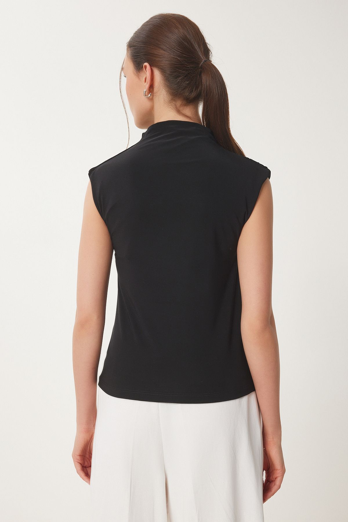 Siyah Drape Detaylı Düğmeli Sandy Bluz RX00057
