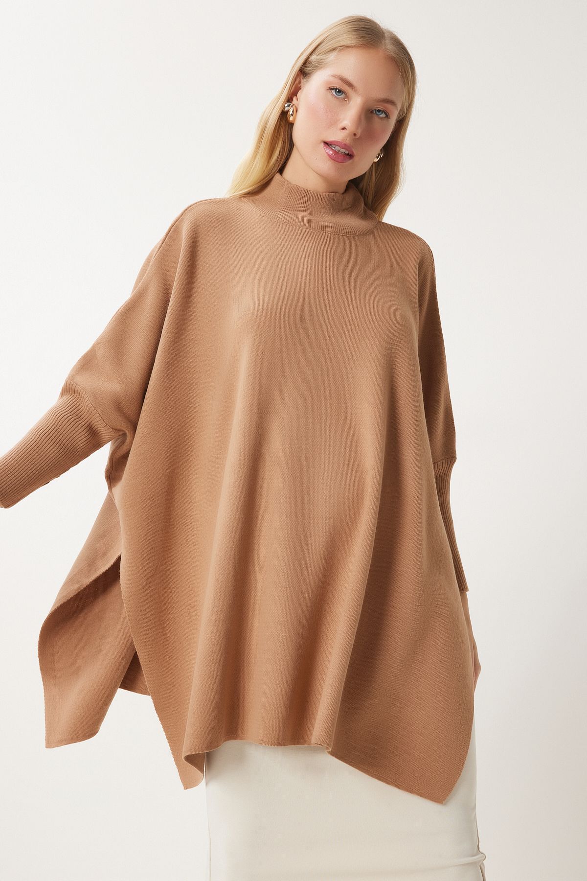 Bisküvi Yandan Yırtmaçlı Oversize Panço Kazak YY00005