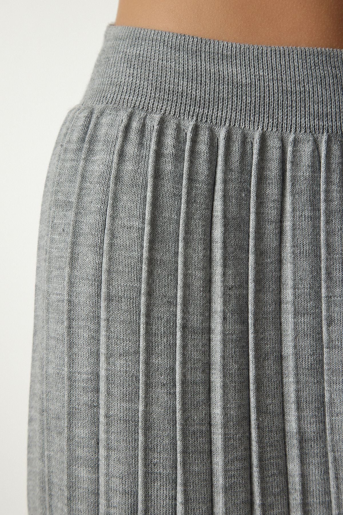 Gri Fitilli Triko Crop Etek Takım Kİ00106