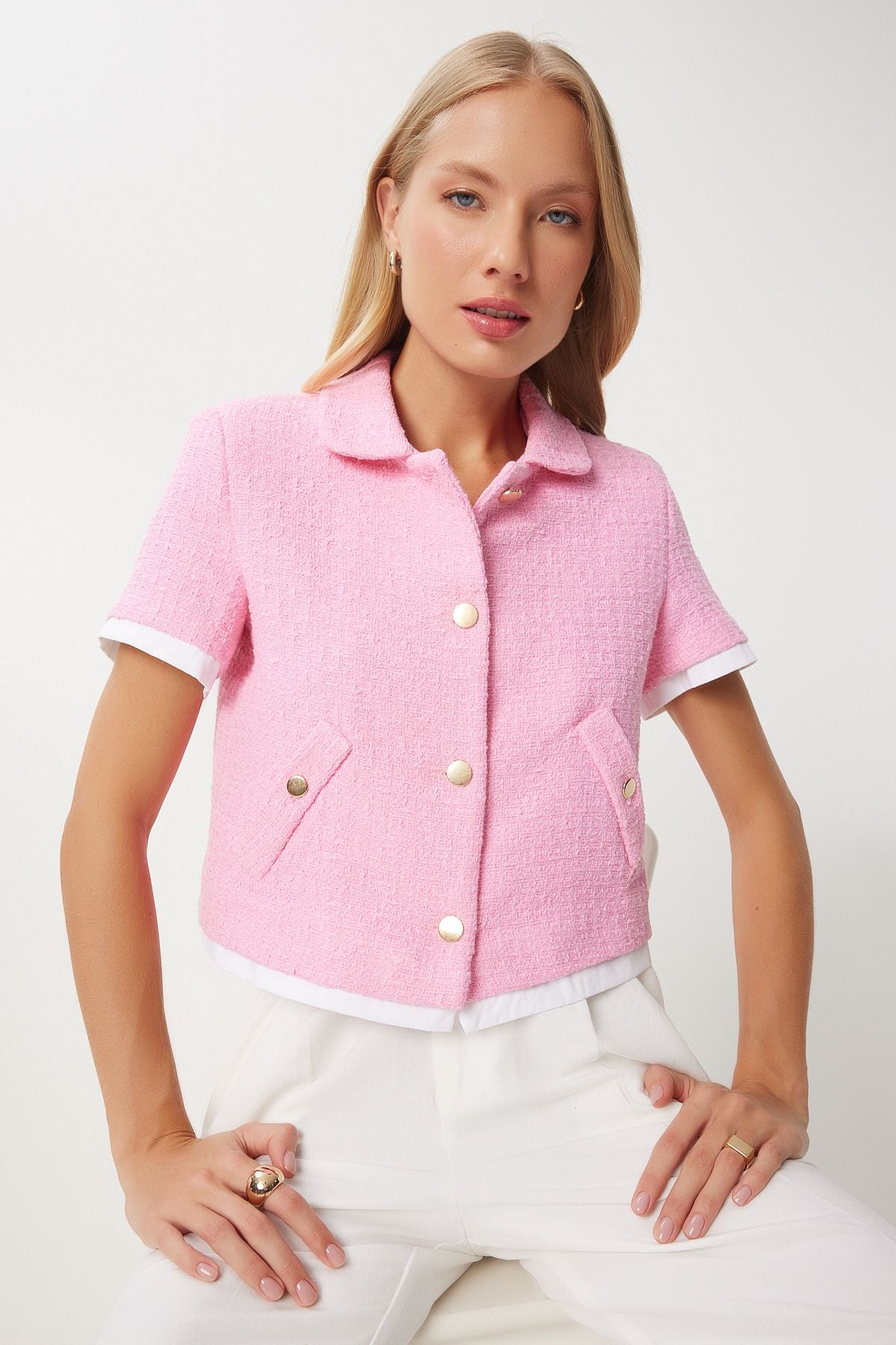 Pembe Garni Detaylı Crop Tüvit Ceket WF00088