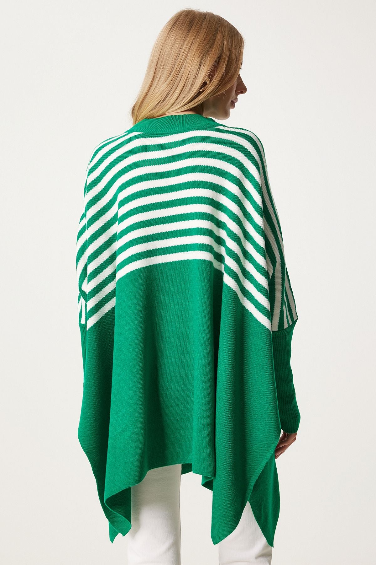 Yeşil Çizgili Yandan Yırtmaçlı Oversize Panço Kazak DD01336