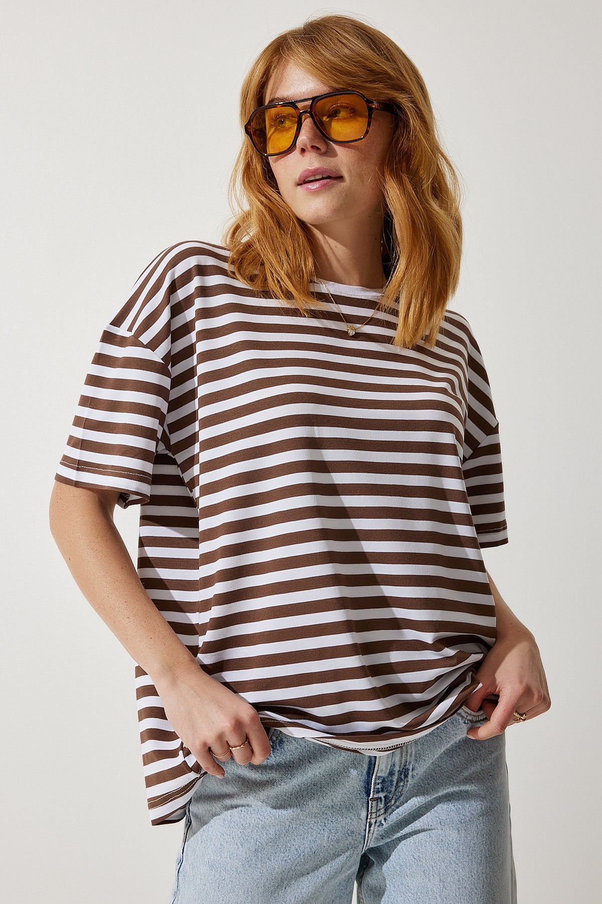 Kahverengi Bisiklet Yaka Çizgili Oversize Örme T-Shirt EN00609