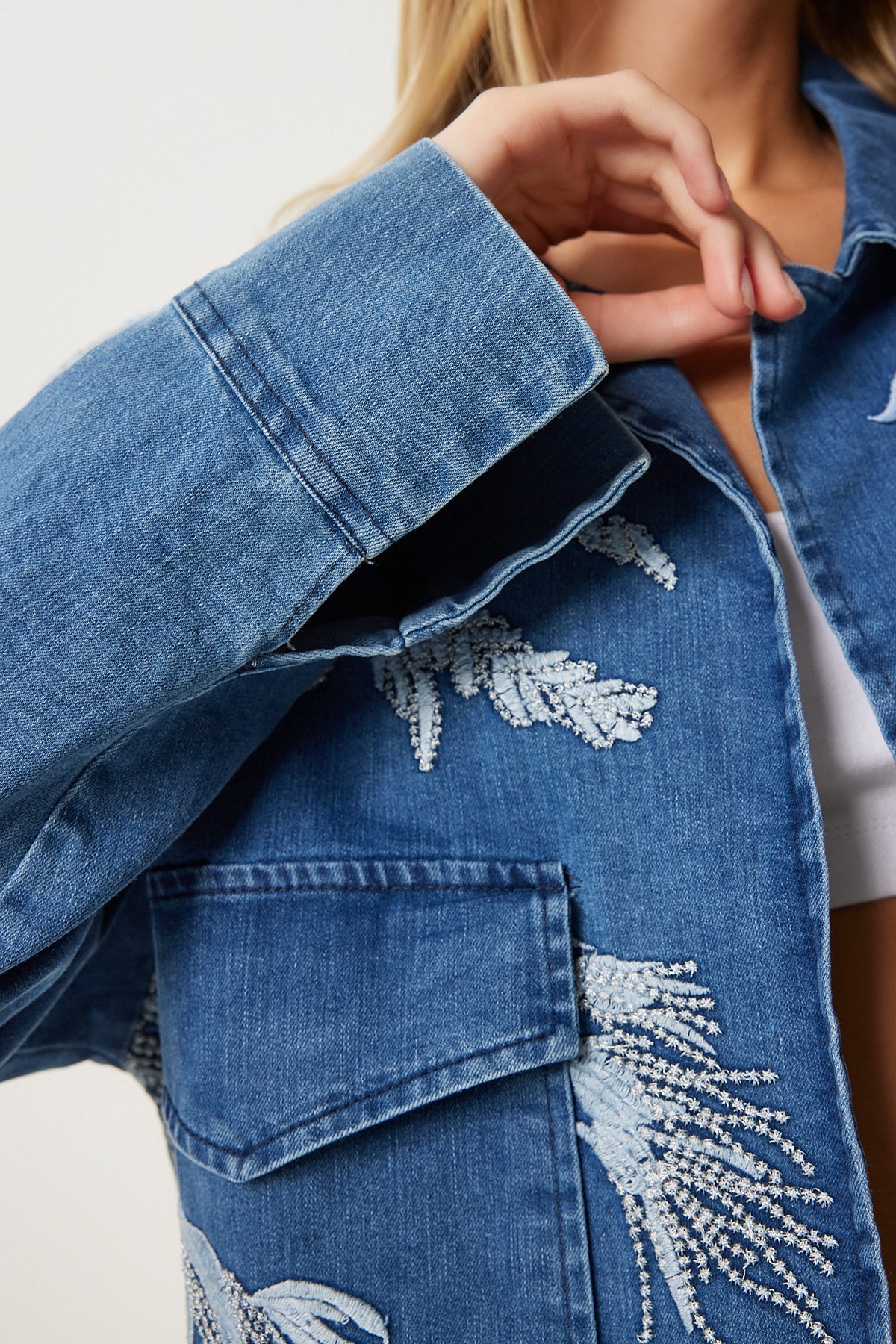 Mavi Nakış İşlemeli Denim Ceket ES00168
