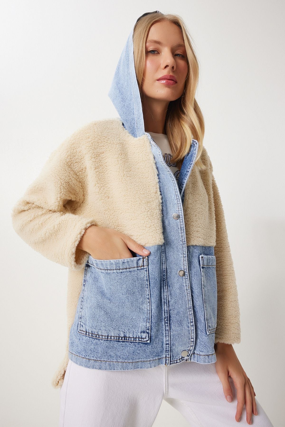 Krem Mavi Kapüşonlu Denim Detaylı Peluş Ceket NT00435