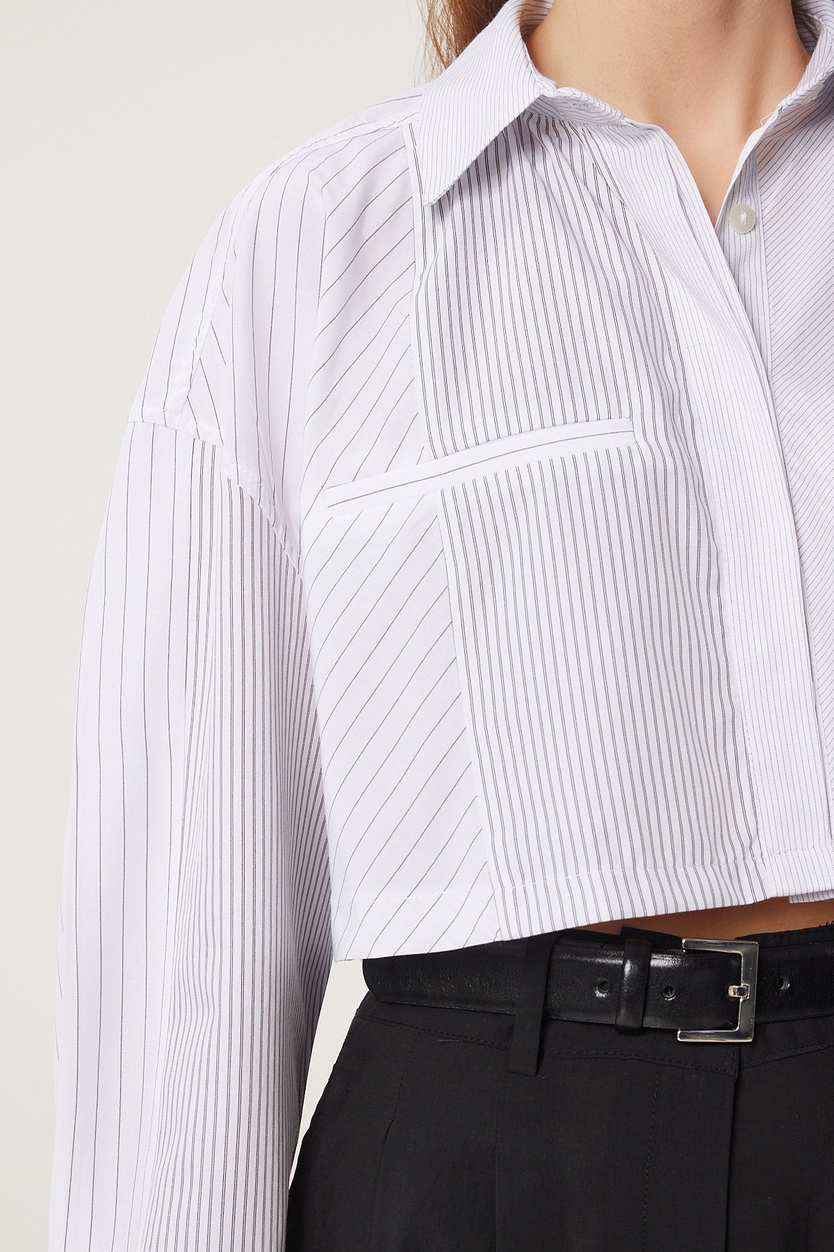Beyaz İnce Çizgili Crop Poplin Gömlek FN03137