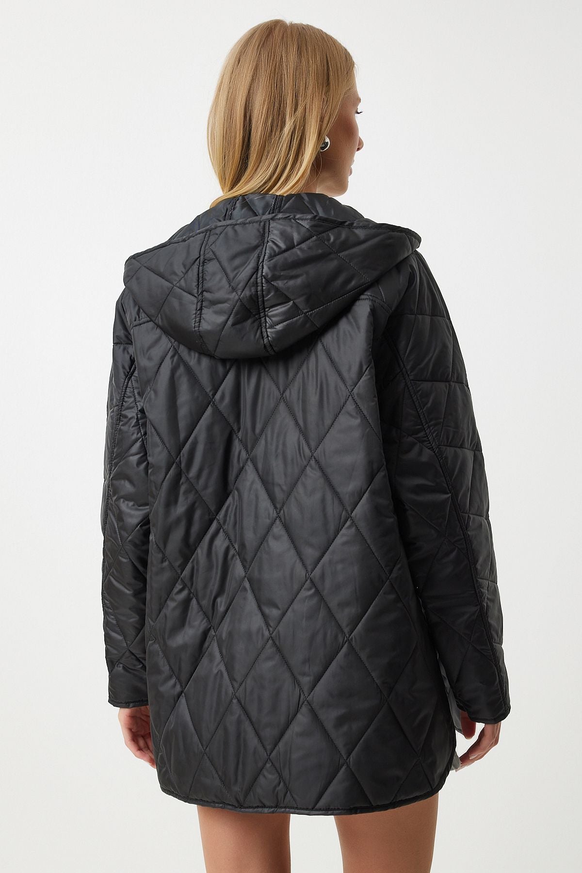 Siyah Kapüşonlu Kapitone Oversize Mont  FN02905