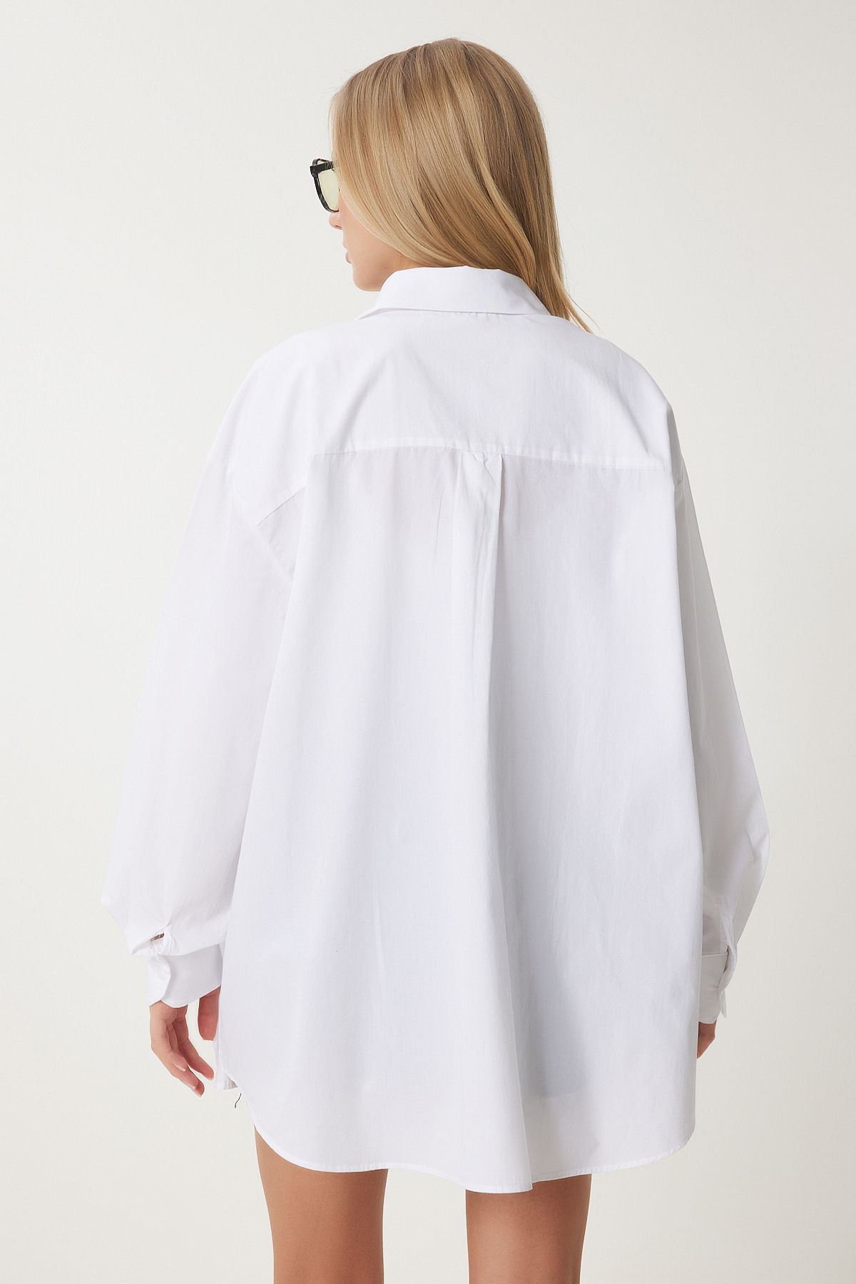 Beyaz Oversize Uzun Dokuma Gömlek BP00167