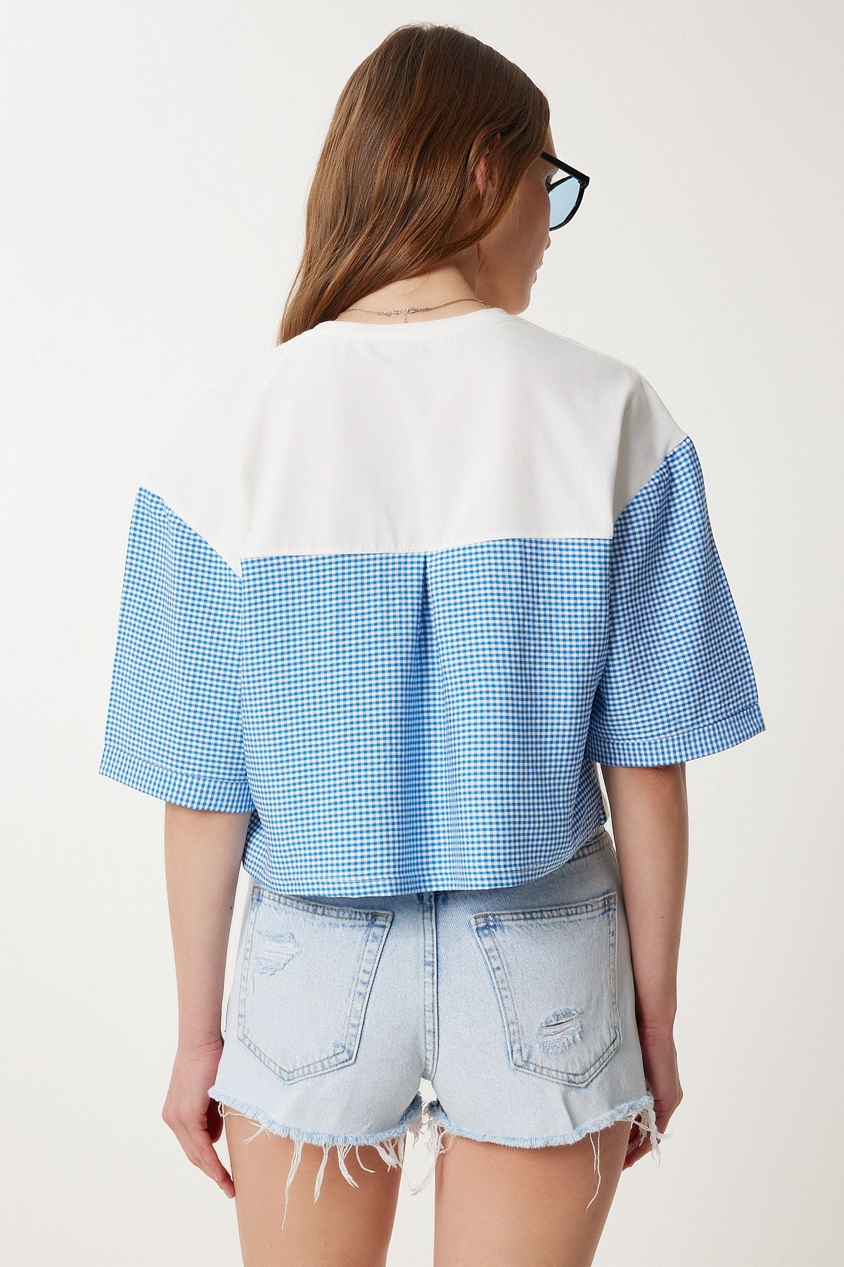 Beyaz Mavi Kareli Örme Crop T-Shirt TP00088