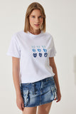 Beyaz Kalp Nakışlı Pamuklu T-Shirt MP00026
