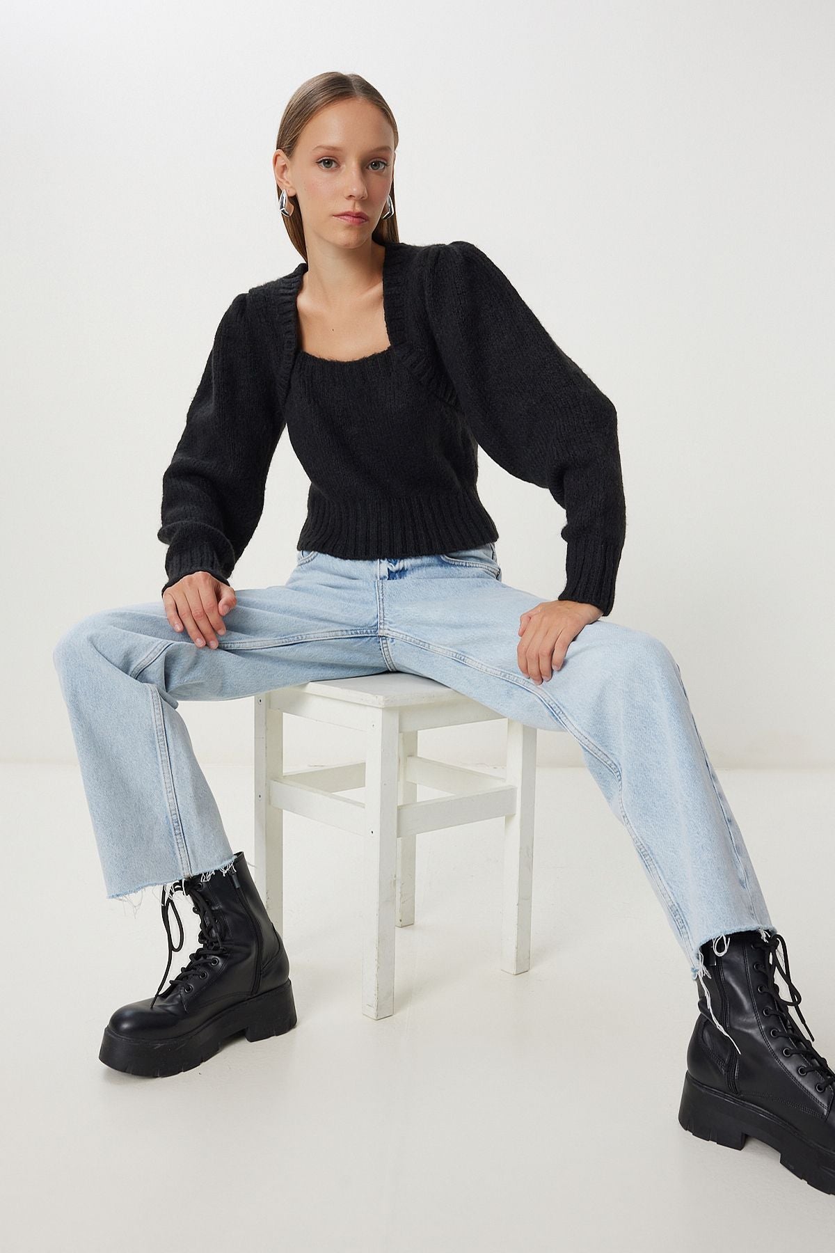 Siyah Bolero Görünümlü Crop Triko Kazak NV00084