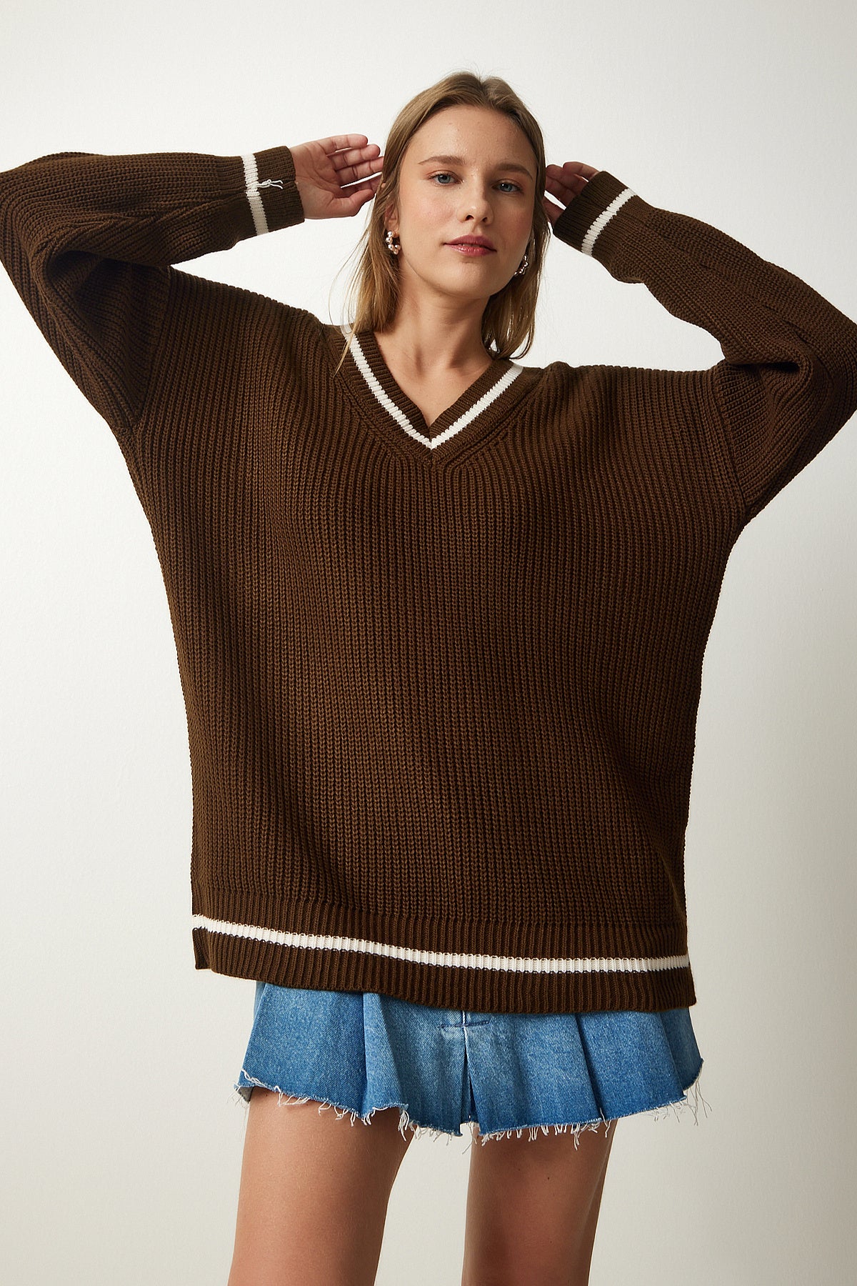 Kahverengi V Yaka Oversize Uzun Triko Kazak  BP00140