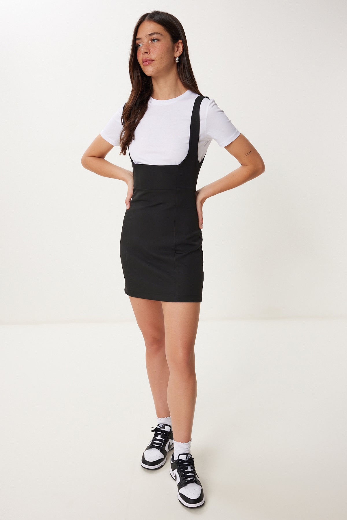 Siyah Beyaz T-Shirt Detaylı Kontrast Renkli Mini Dokuma Elbise MX00225