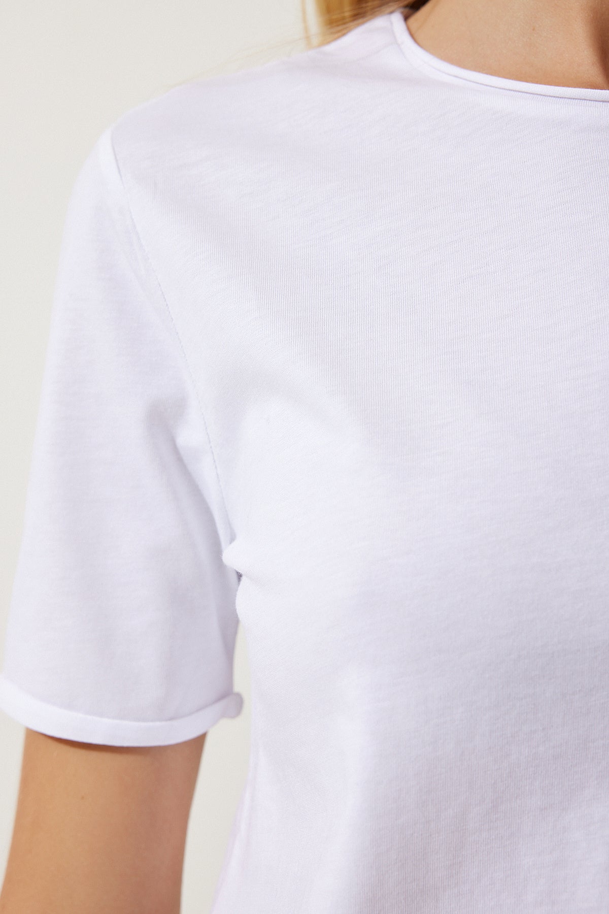 Siyah Beyaz Bisiklet Yaka 2'Li Paket Basic Örme T-Shirt UB00238