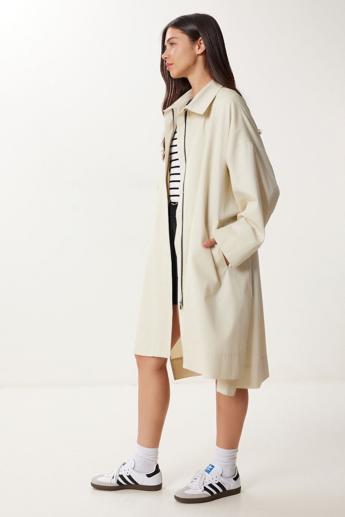 Krem Fermuarlı Oversize Dokuma Trençkot FG00052