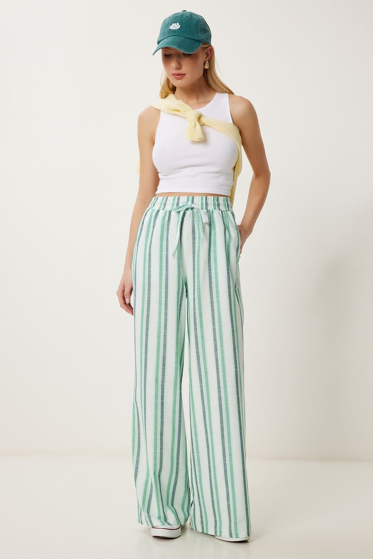 Yeşil Çizgili Yazlık Bol Keten Pantolon DP00247