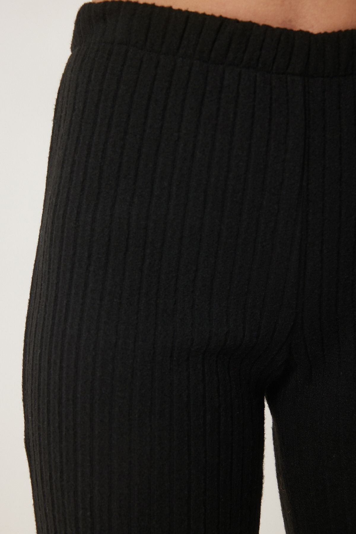 Siyah Rahat Fitilli Örme Bluz Pantolon Takım RG00047