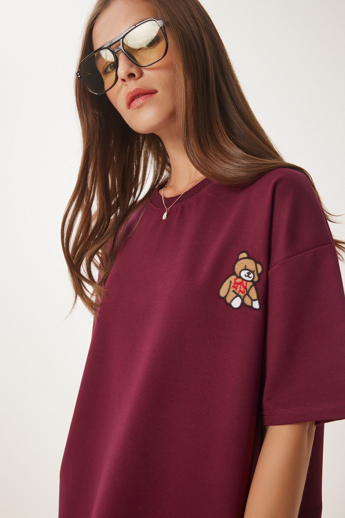 Bordo Ayıcık İşlemeli Oversize Örme T-Shirt ZV00286