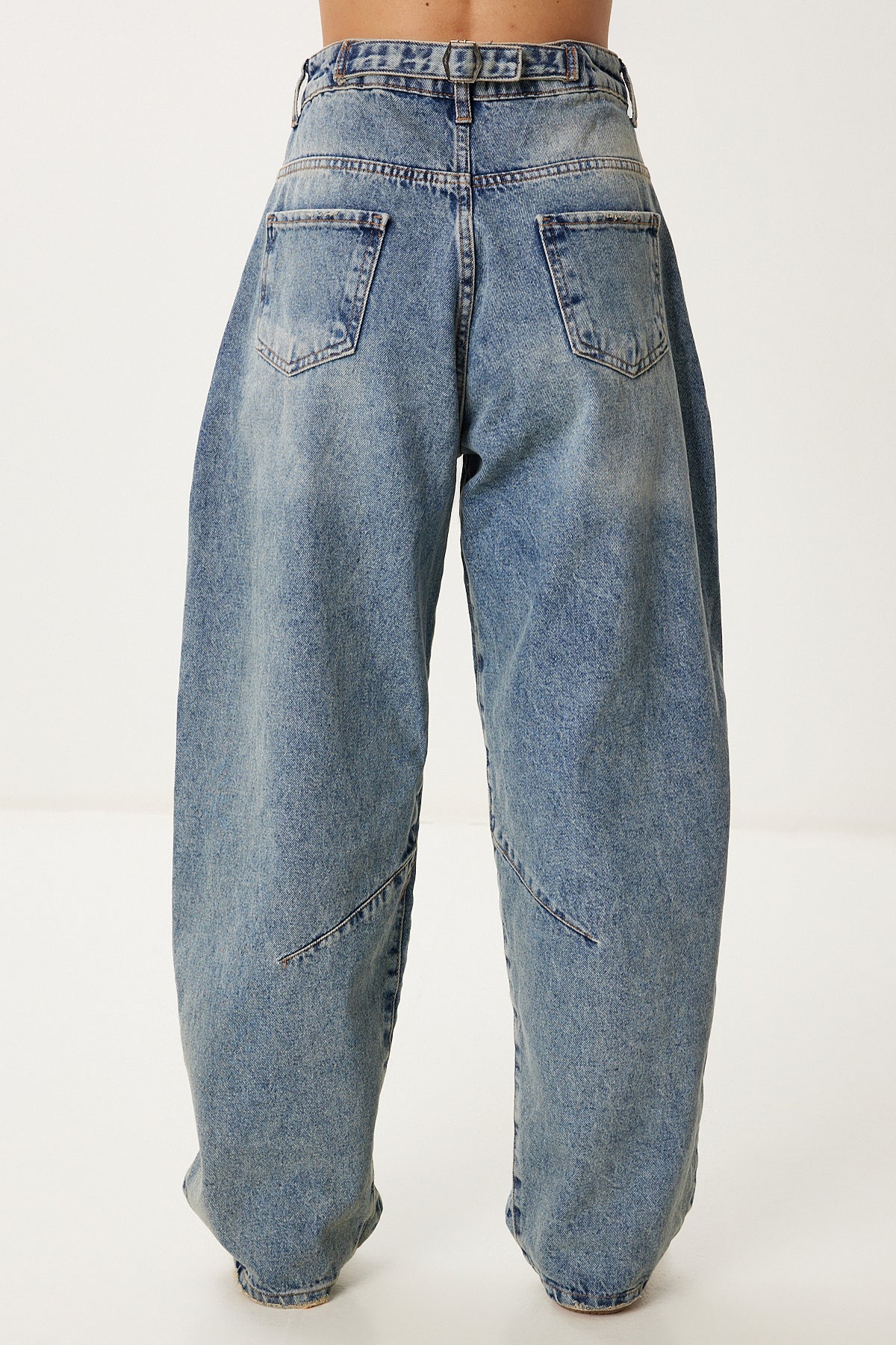 Orta Mavi Yıkamalı Baggy Denim Jean RG00080