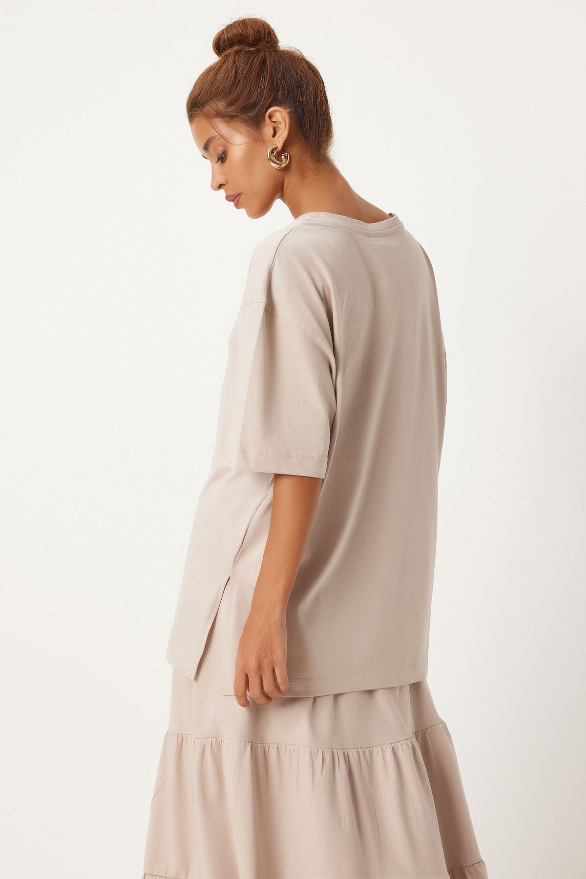 Bej Oversize T-Shirt Volanlı Örme Etek Takım UB00291