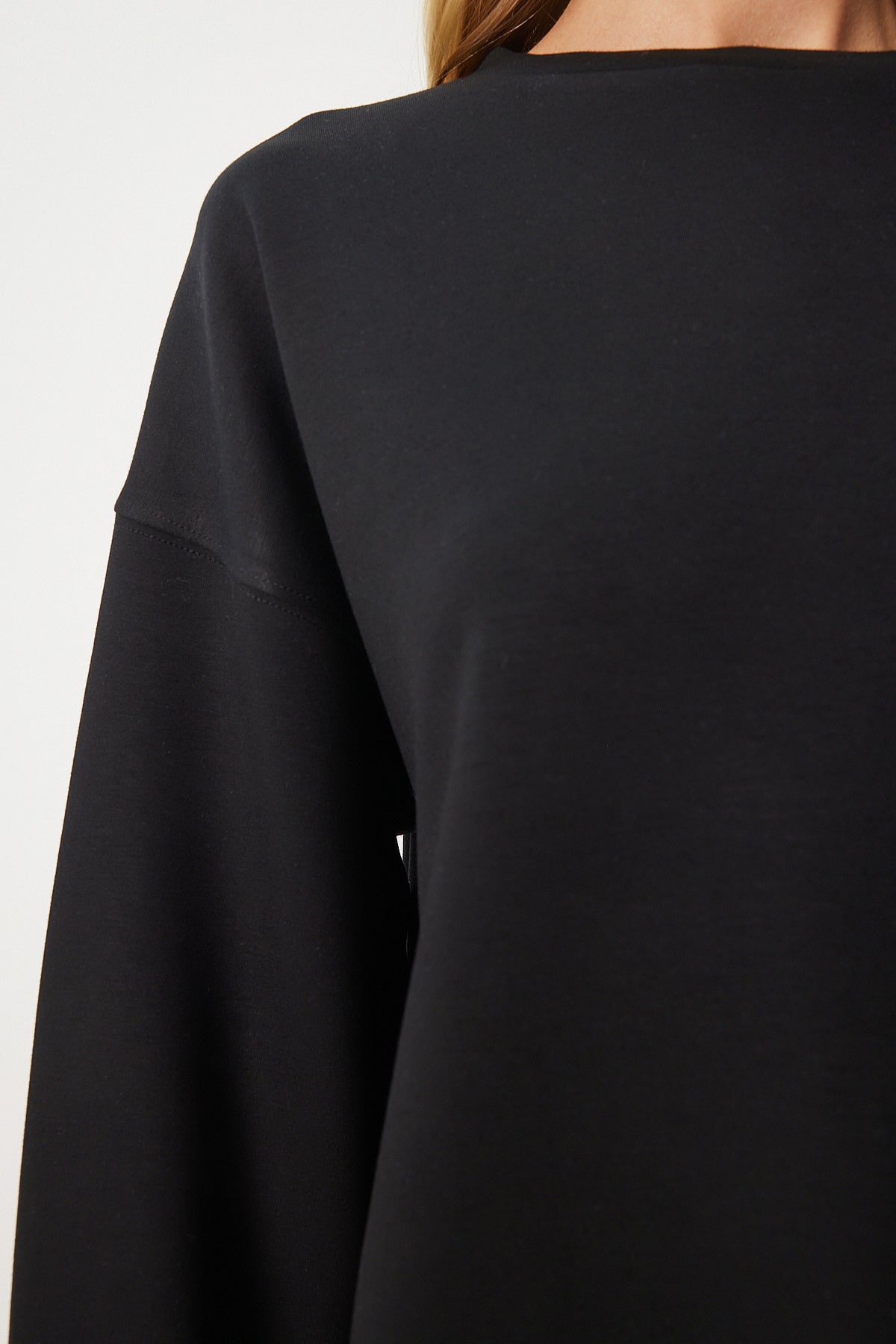Siyah Basic Mevsimlik Modal Örme Sweatshirt AN00212