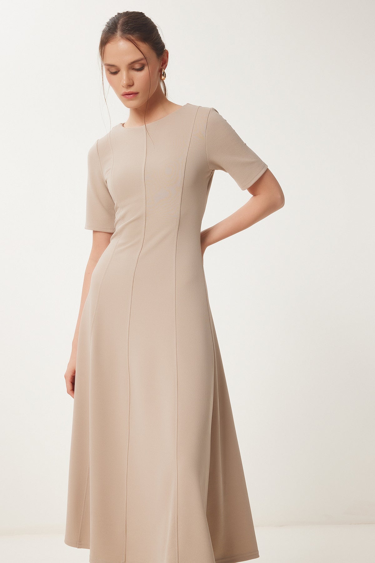 Bej Kloş Midi Yazlık Örme Elbise ZH00047