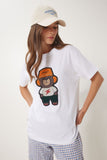 Beyaz Boncuk Detaylı Ayıcık Armalı Örme T-Shirt WE00002