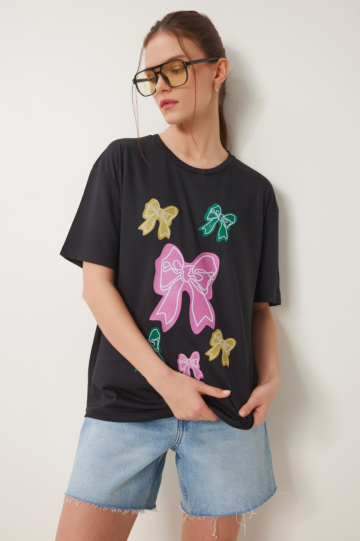 Siyah Fiyonk Baskılı Örme T-Shirt VN00024