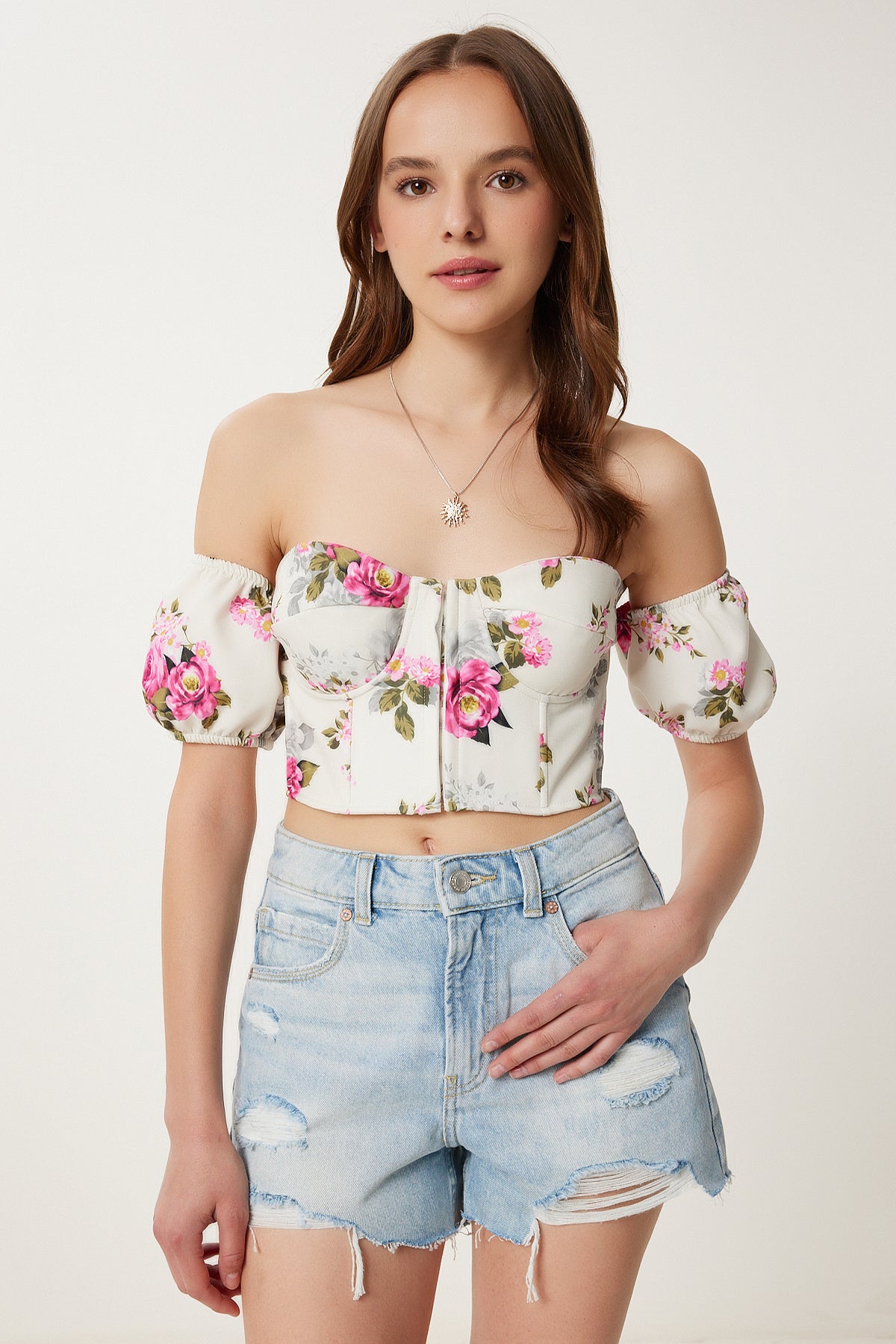 Krem Pembe Desenli Crop Viskon Bluz CR00510