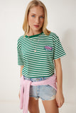 Yeşil Çizgili Nakışlı Pamuklu Crop Örme T-Shirt CR00495