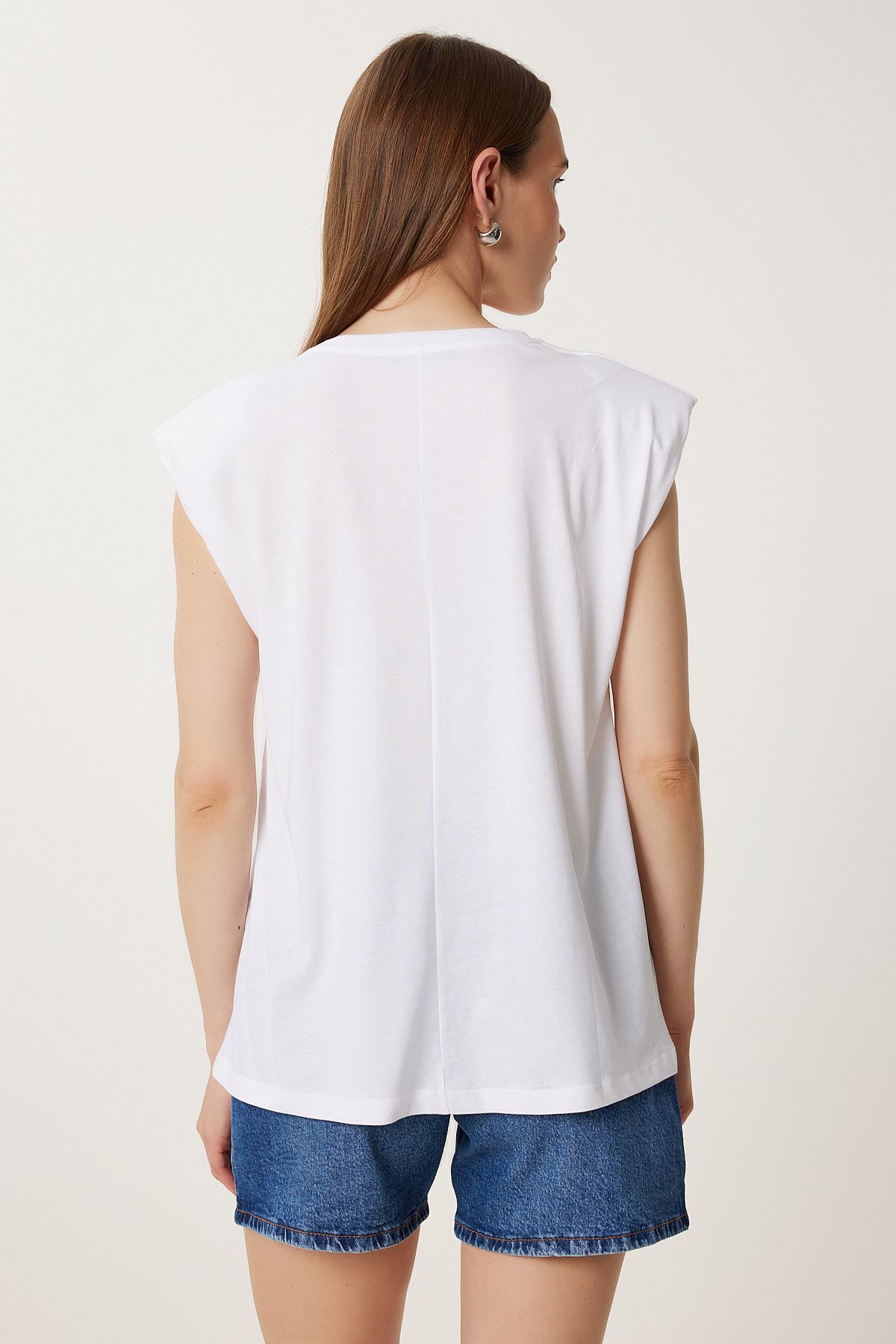 Beyaz Vatkalı Basic Örme T-Shirt FG00031