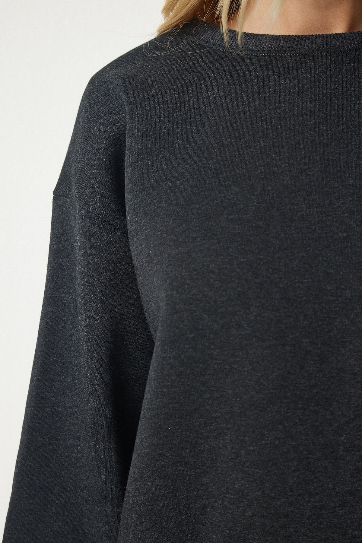 Antrasit Şardonlu Crop Sweatshirt UB00179