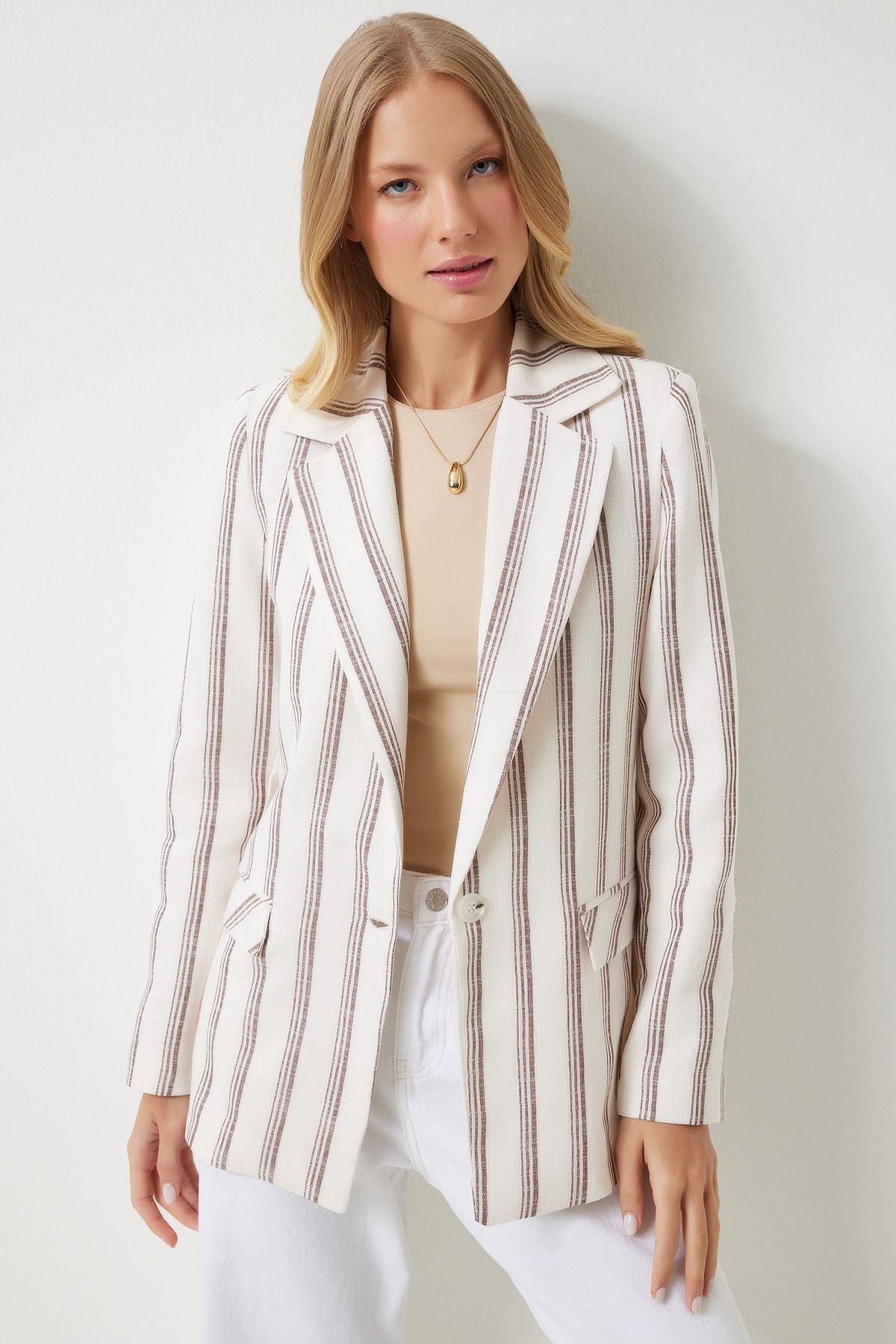 Kahverengi Kemik Çizgili Vatkalı Keten Karışımlı Blazer Ceket GP00006
