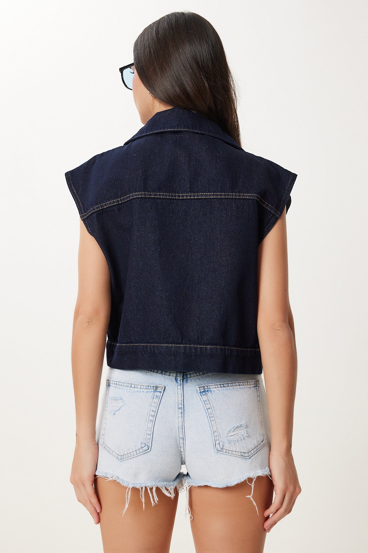 Koyu Mavi Kapaklı Cepli Crop Denim Yelek RV00216