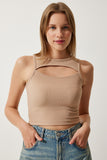 Bisküvi Cut Out Detaylı Fitilli Crop Örme Bluz KH00089