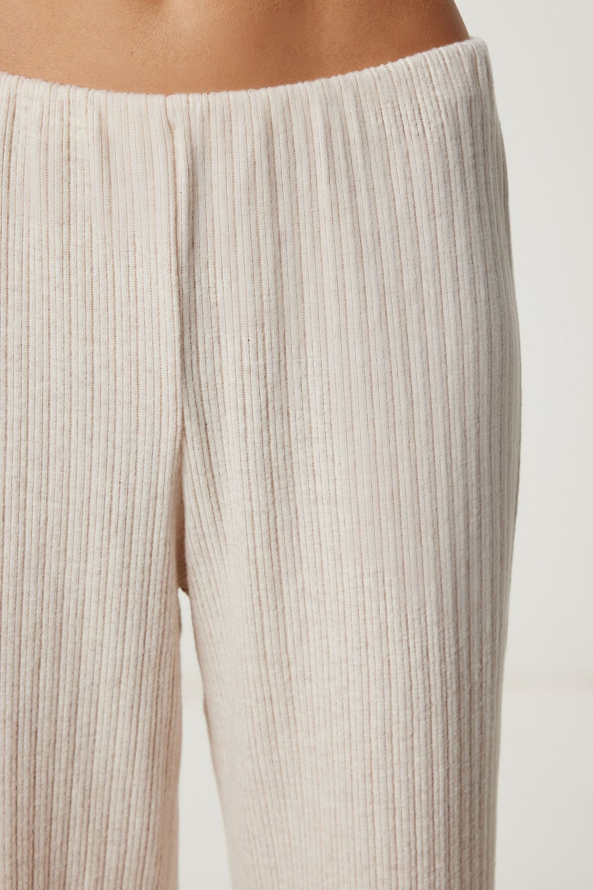 Krem Geniş Paça Fitilli Triko Pantolon UB00475