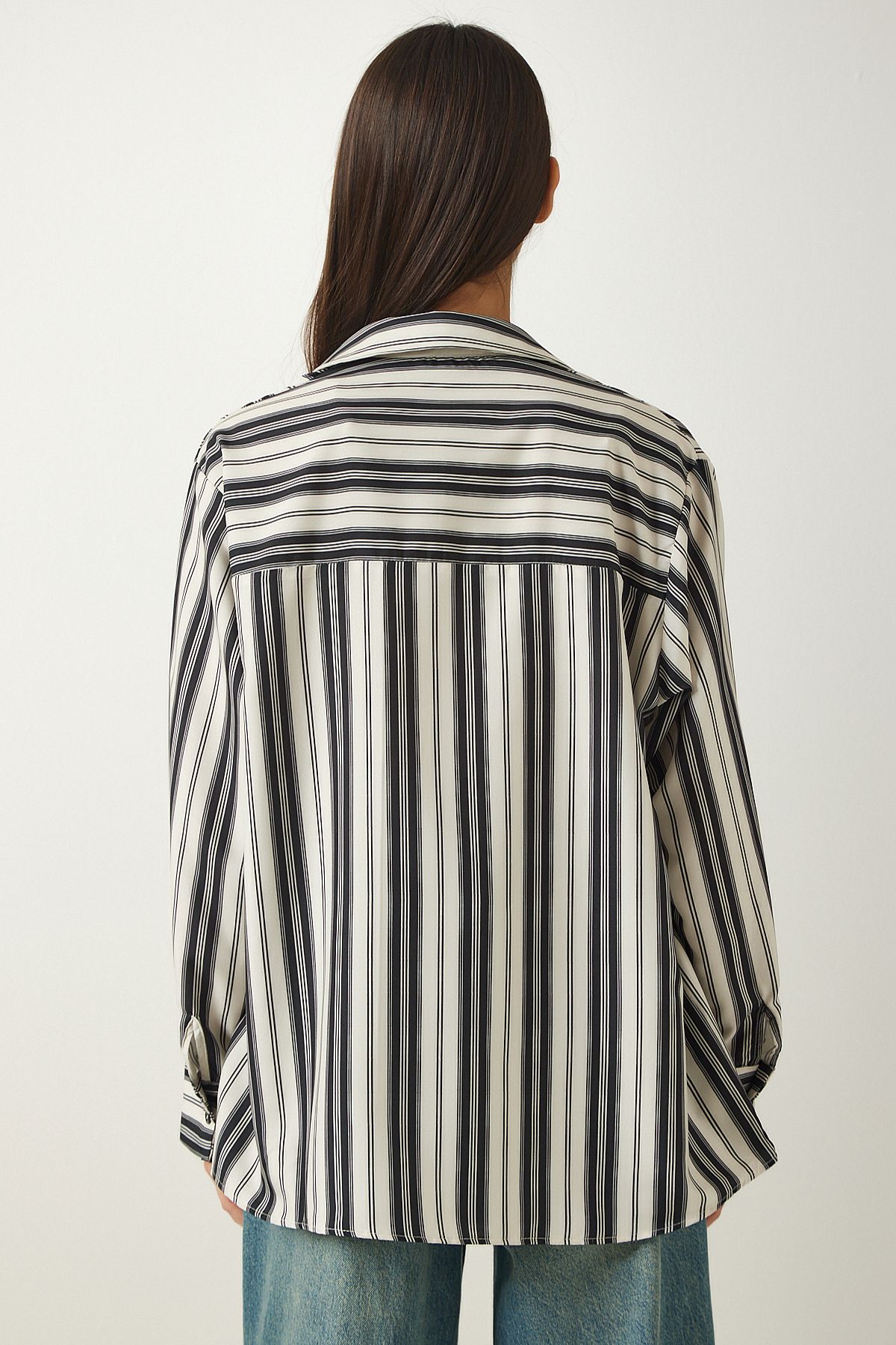 Krem Siyah Çizgili Oversize Örme Gömlek SF00007
