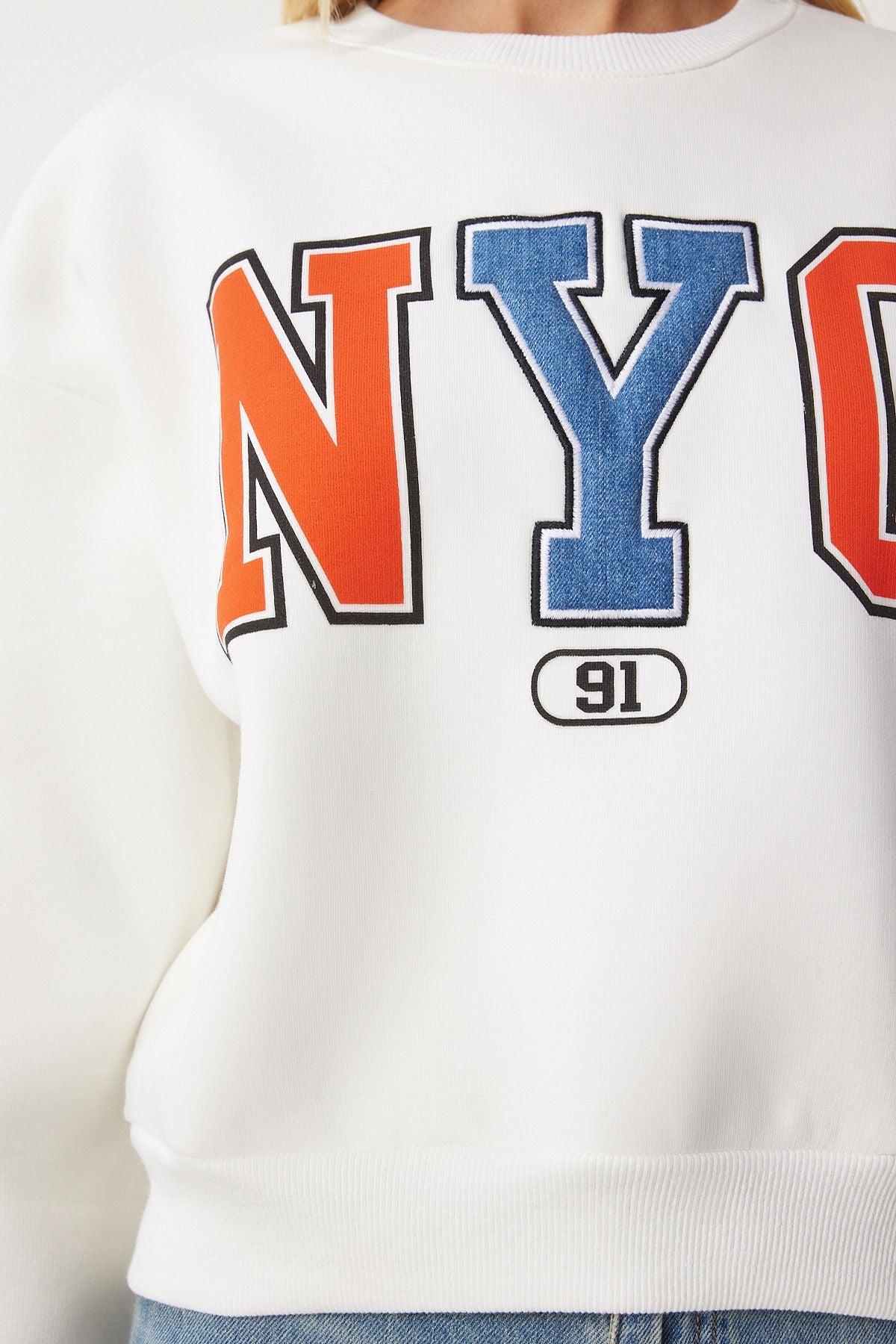 Ekru Sloganlı Armalı Şardonlu Örme Sweatshirt MP00028