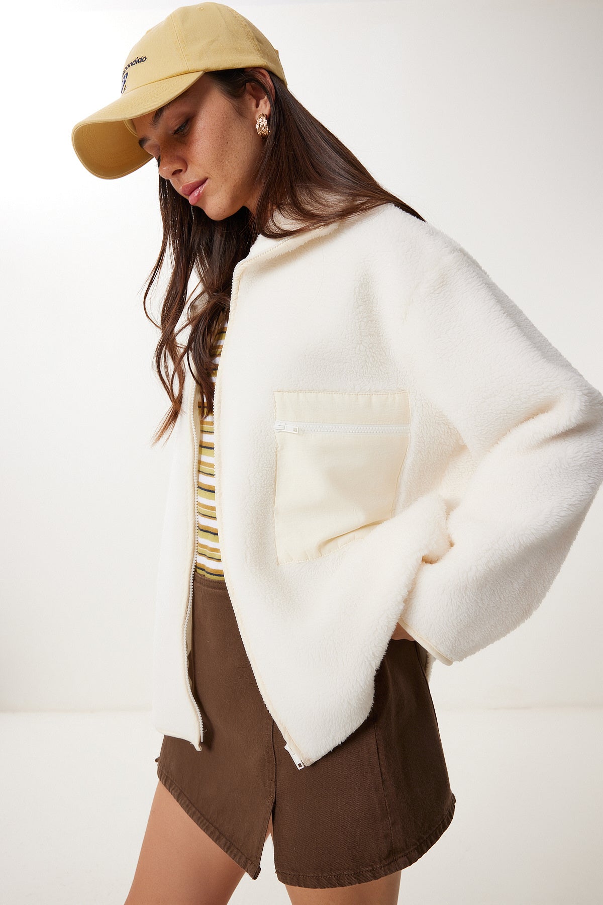 Krem Fermuarlı Oversize Peluş Sweatshirt DD01379
