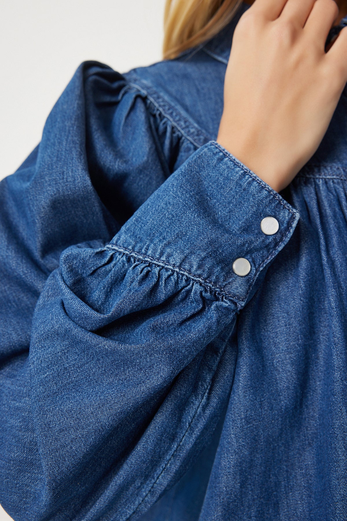 Koyu Mavi Balon Kollu Denim Gömlek RH00030