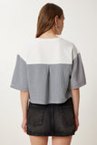 Beyaz Siyah Kareli Örme Crop T-Shirt TP00088