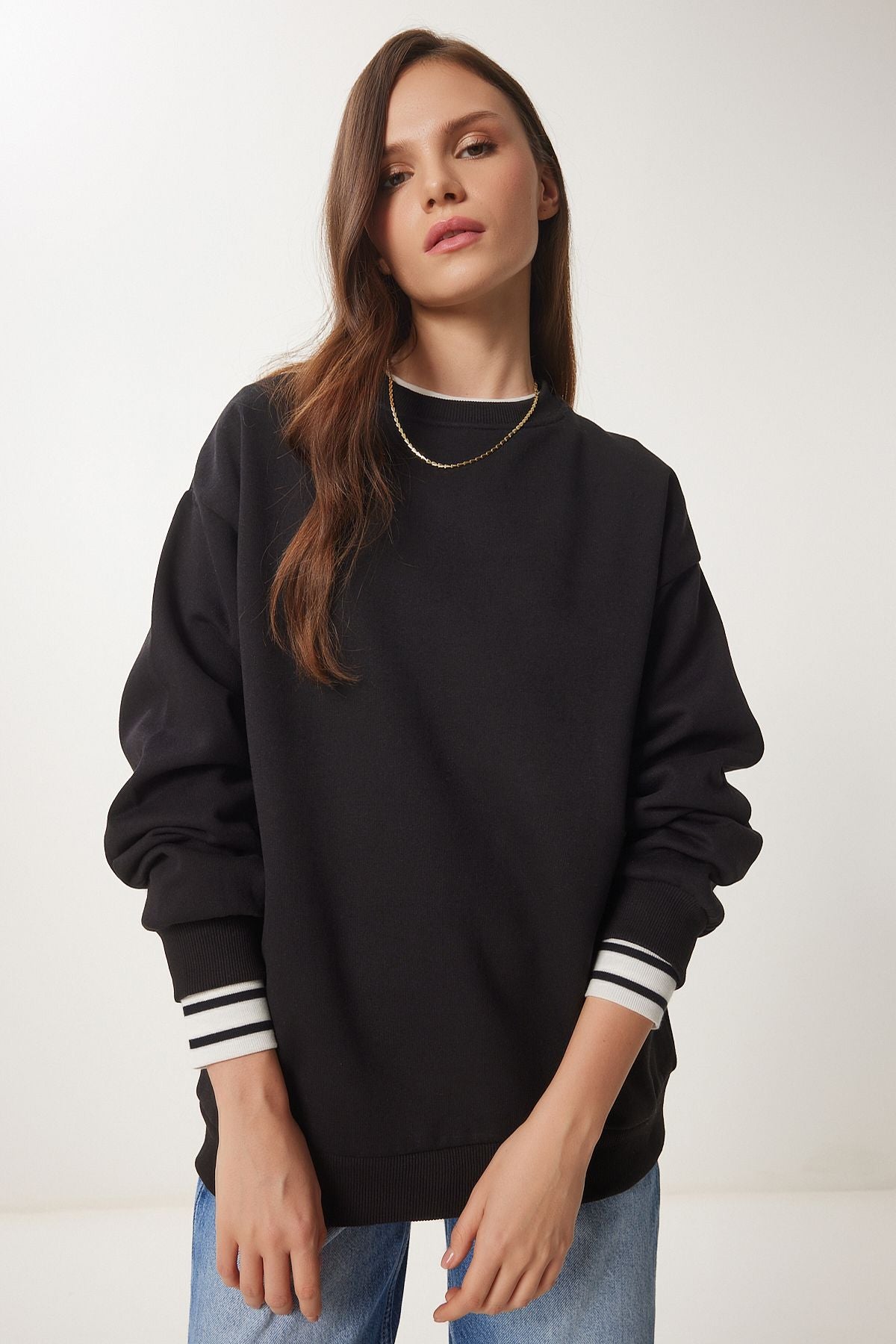 Siyah Şardonlu Basic Sweatshirt OW00001